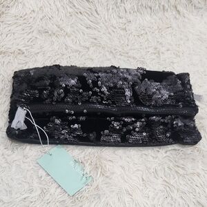 Deux Lux Daisy fold clutch